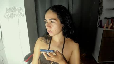 Snapshot of abbi_moon chatting on 04/26/26, 01:20 Martina online show from 04/26/26, 01:20