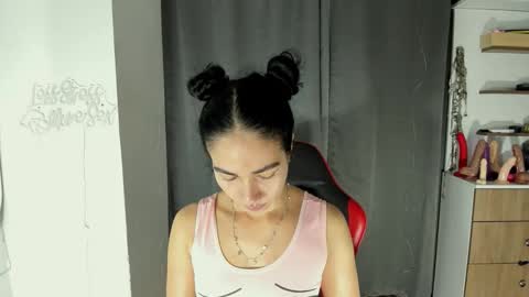 Snapshot of abbi_moon chatting on 05/01/26, 03:27 Martina online show from 05/01/26, 03:27