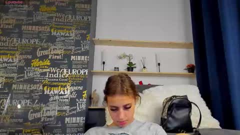Snapshot of abbieraye chatting on 09/12/25, 04:45 abbieraye online show from 09/12/25, 04:45