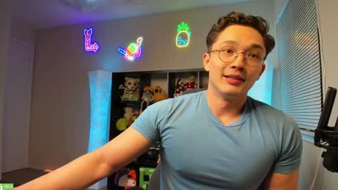 Snapshot of abbuddy920236 chatting on 12/03/24, 05:09 buddy online show from 12/03/24, 05:09