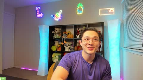 Snapshot of abbuddy920236 chatting on 01/07/25, 05:12 buddy online show from 01/07/25, 05:12