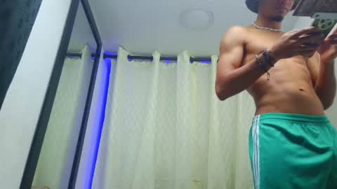 Snapshot of abby_and_david_hot chatting on 05/25/26, 11:00 abby online show from 05/25/26, 11:00