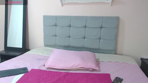 Snapshot of abby_hiiltoon chatting on 01/15/26, 06:51 Abby online show from 01/15/26, 06:51