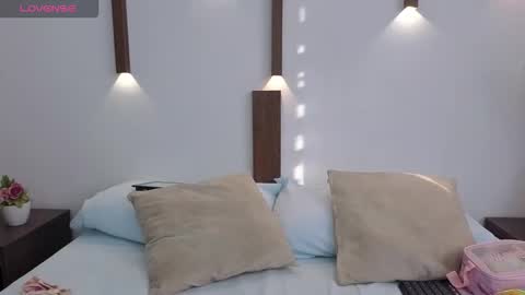 Abbygail online show from 12/18/25, 12:33