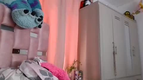 abby_moss_2 online show from 10/30/25, 03:13