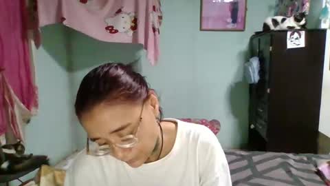 Snapshot of abbyasher chatting on 12/11/24, 03:02 Abby online show from 12/11/24, 03:02