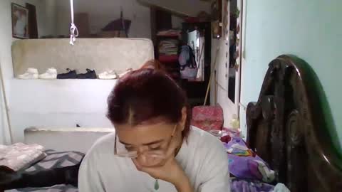 Snapshot of abbyasher chatting on 01/14/25, 01:36 Abby online show from 01/14/25, 01:36