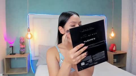 Abby Dixon  online show from 11/14/25, 02:27