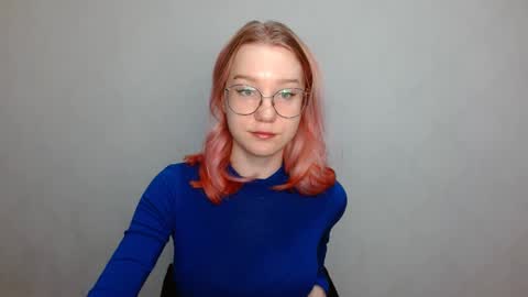 Snapshot of abbymoore__ chatting on 12/07/24, 10:12 Abby Lovense is active online show from 12/07/24, 10:12