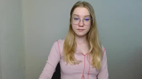 Snapshot of abbymoore__ chatting on 02/16/26, 12:12 Abby Lovense is active online show from 02/16/26, 12:12