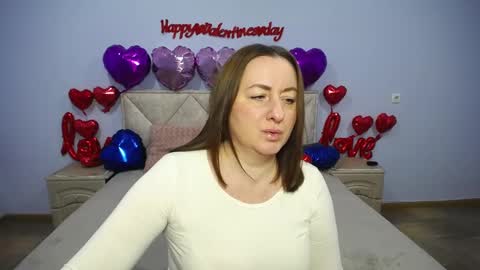 abbytaylorr online show from 02/13/25, 07:24