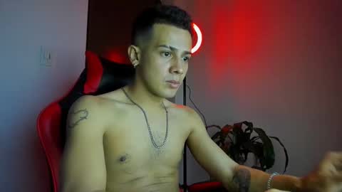 Independence model AbelAsburgo online show from 04/09/26, 02:55