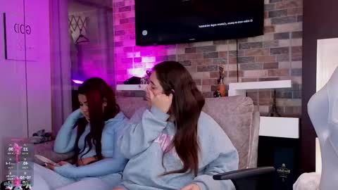 Abella online show from 10/18/25, 06:19