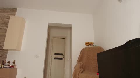 Mermaid online show from 09/13/25, 12:05