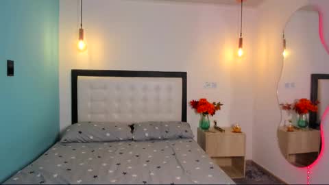  Abella and Kendra  online show from 11/12/25, 09:03