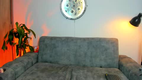  Abella and Kendra  online show from 05/17/26, 12:30