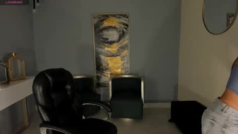 Snapshot of abellacroft chatting on 02/05/26, 11:59 Abella online show from 02/05/26, 11:59