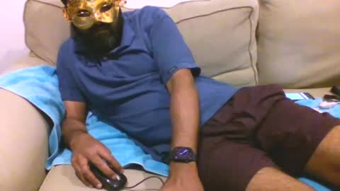 Snapshot of abhi_cam chatting on 12/21/24, 05:51 Naked Gentleman online show from 12/21/24, 05:51