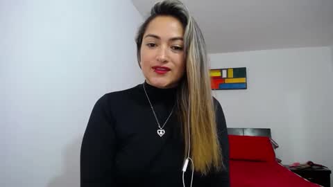ximena online show from 02/21/25, 01:33