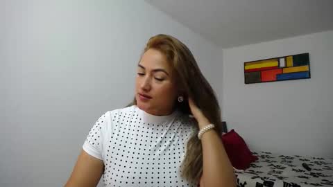 ximena online show from 09/23/25, 01:03