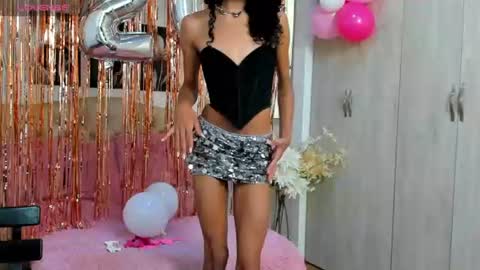 Snapshot of abigail_f00x chatting on 07/07/26, 01:37 Abigail online show from 07/07/26, 01:37