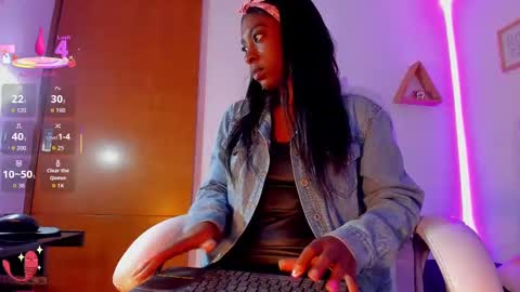 Snapshot of abigail_montoya chatting on 09/16/25, 11:44 Abigail online show from 09/16/25, 11:44