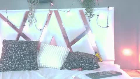 ABIGAIL online show from 12/18/25, 09:10