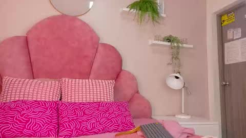 ABIGAIL online show from 12/22/25, 08:06