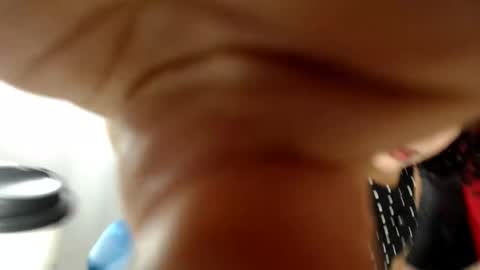 Snapshot of abril_beltran_ chatting on 11/11/25, 10:32 Abril Beltran online show from 11/11/25, 10:32