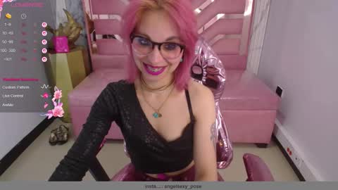 abril_ch_ online show from 02/25/26, 12:26