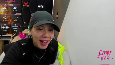 Abril Fox online show from 04/10/26, 09:30