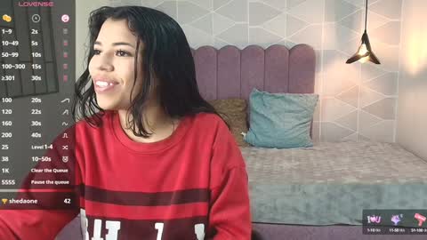 Snapshot of abril_matthews chatting on 12/24/24, 11:06 ABRIL MATTHEWS online show from 12/24/24, 11:06