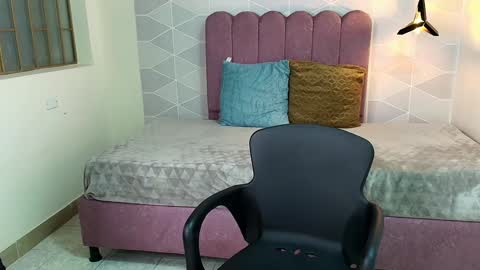 Snapshot of abril_matthews chatting on 01/13/25, 06:27 ABRIL MATTHEWS online show from 01/13/25, 06:27