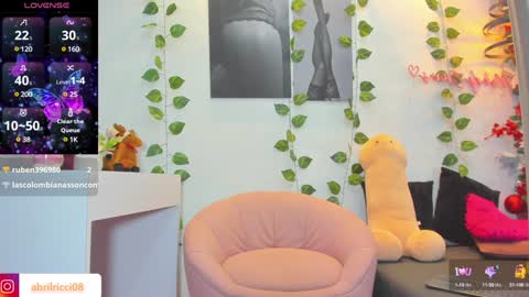 Snapshot of abril_ricci chatting on 01/10/25, 10:28 Abril online show from 01/10/25, 10:28