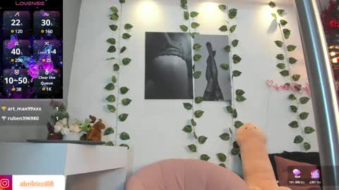 Snapshot of abril_ricci chatting on 01/13/25, 06:16 Abril online show from 01/13/25, 06:16