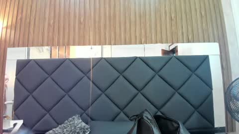 Snapshot of abril_ricci chatting on 02/19/25, 03:39 Abril online show from 02/19/25, 03:39