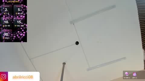 Snapshot of abril_ricci chatting on 03/03/25, 03:52 Abril online show from 03/03/25, 03:52