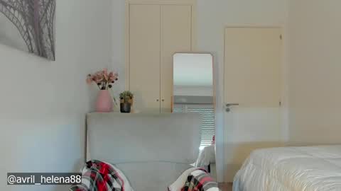 Helena online show from 02/18/25, 01:44