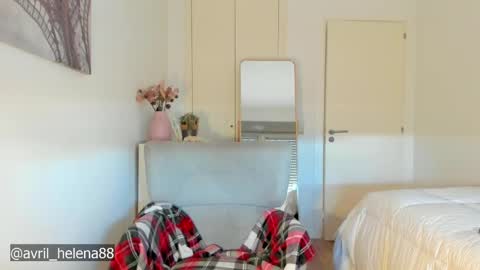 Helena online show from 02/20/25, 02:13