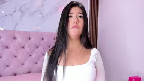 Abril online show from 05/16/26, 11:42