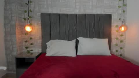 abrilsantana_ online show from 11/14/25, 04:22