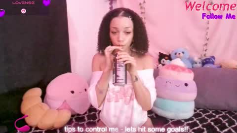 Snapshot of abruisedpeach chatting on 11/05/25, 04:12 Peach online show from 11/05/25, 04:12