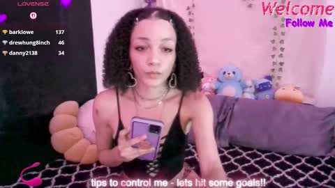 Snapshot of abruisedpeach chatting on 11/08/25, 12:33 Peach online show from 11/08/25, 12:33