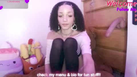 Snapshot of abruisedpeach chatting on 11/19/25, 05:07 Peach online show from 11/19/25, 05:07