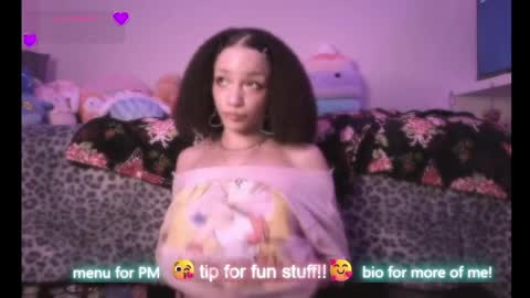 Peach online show from 03/24/26, 03:22