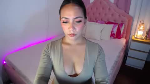 Snapshot of absolutely_gurjuice69 chatting on 02/25/25, 08:41 Hope online show from 02/25/25, 08:41