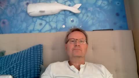 Snapshot of accel4 chatting on 11/14/25, 10:03 accel4 online show from 11/14/25, 10:03
