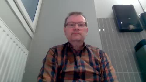 Snapshot of accel4 chatting on 02/10/26, 06:17 accel4 online show from 02/10/26, 06:17