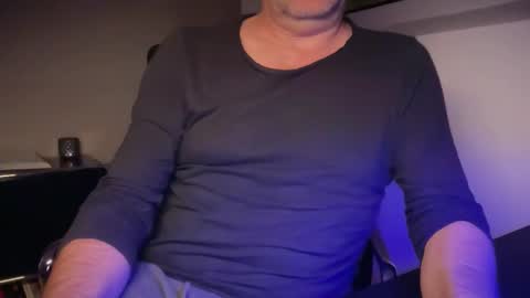 Snapshot of achtinch chatting on 04/16/26, 10:12 ACHTINCH online show from 04/16/26, 10:12