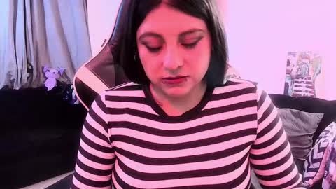 Alice online show from 05/23/26, 01:33